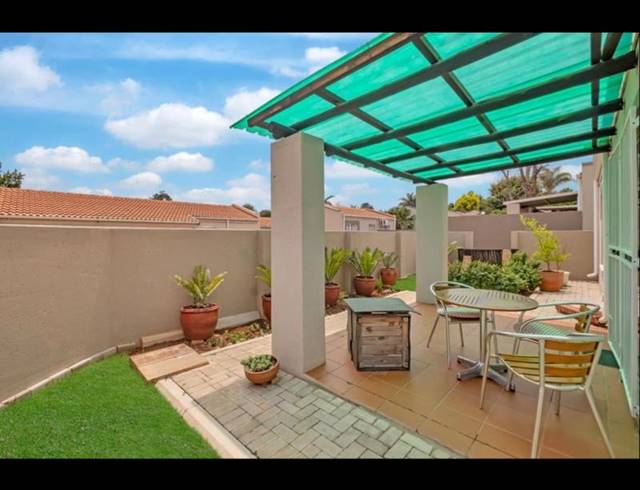 2 BEDROOM TOWNHOUSE FOR SALE IN FAIRLAND